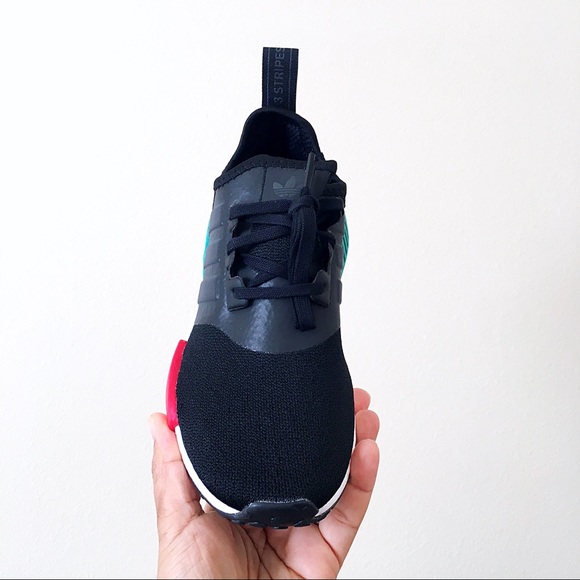 Adidas NMD R1 - Picture 4 of 9